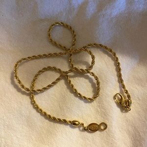 16” Napier gold toned necklace